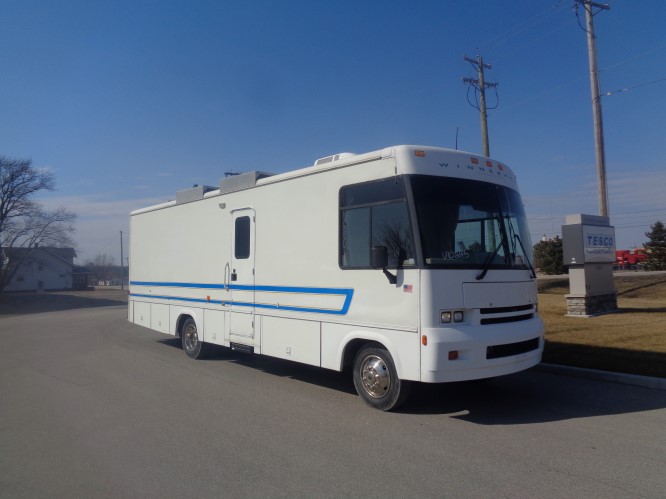 2017 One Room Mobile Clinic With Lift Picture 1b