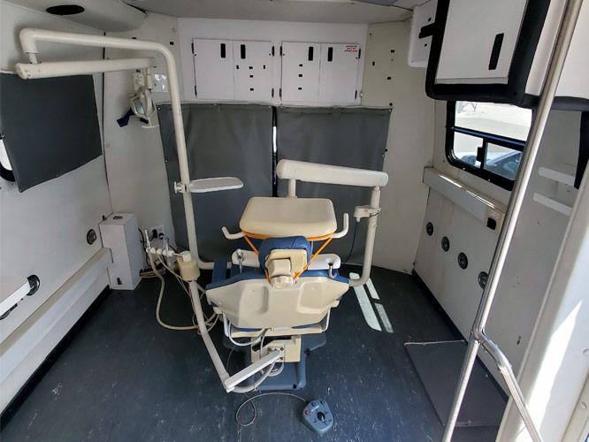 2006 Mobile Dental Clinic For Sale Picture