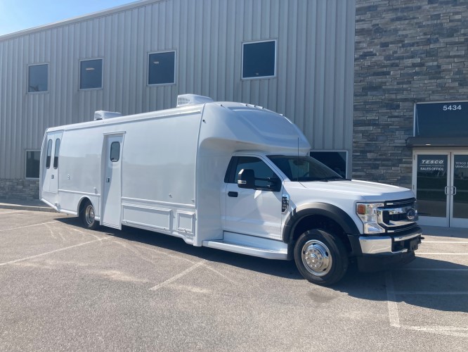 two Room Mobile Health Unit with Wheelchair Lift Picture